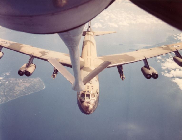 B52.JPG
